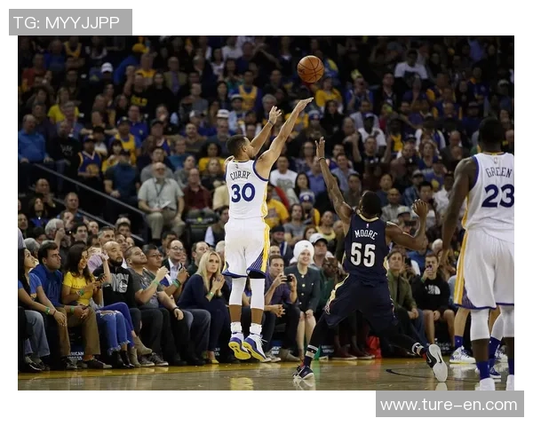 2018年勇士常规赛精彩对决热火队挑战勇士队全场回顾与分析 2018年勇士常规赛精彩对决热火队挑战勇士队全场回顾与分析